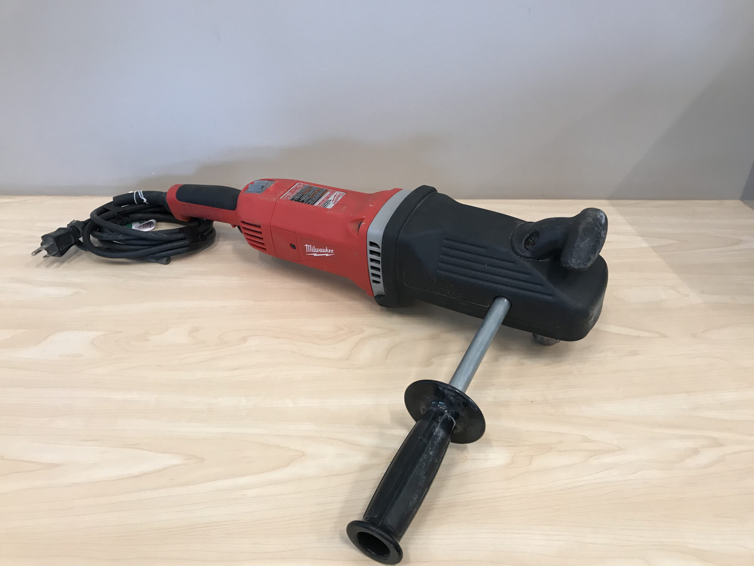 https://www.calwestrentals.com/wp-content/uploads/2020/08/Milwaukee-Right-Angle-Drill-0.5-Inch-1680-21-2-scaled.jpg